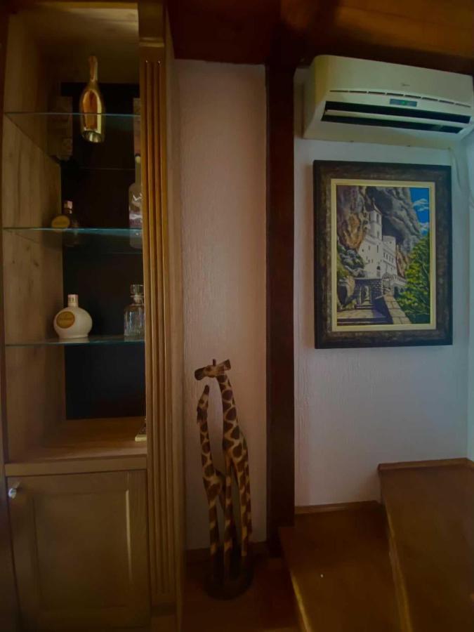 Vincenza Apartment Kotor Luaran gambar